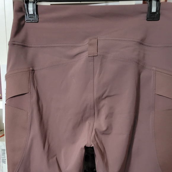 Lululemon hiking short - Picture 5 of 6